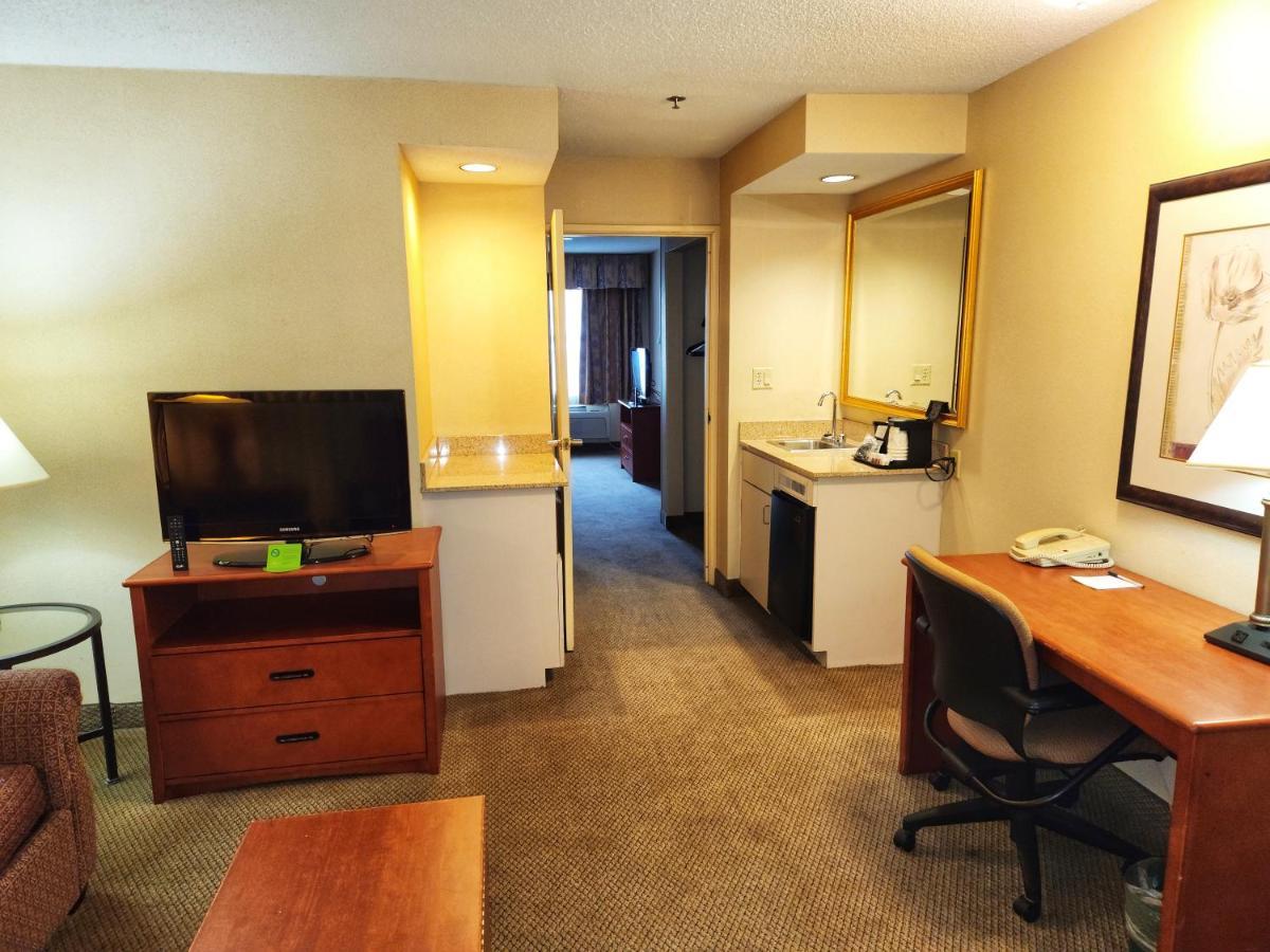 La Quinta By Wyndham Appleton College Avenue Hotel Ngoại thất bức ảnh