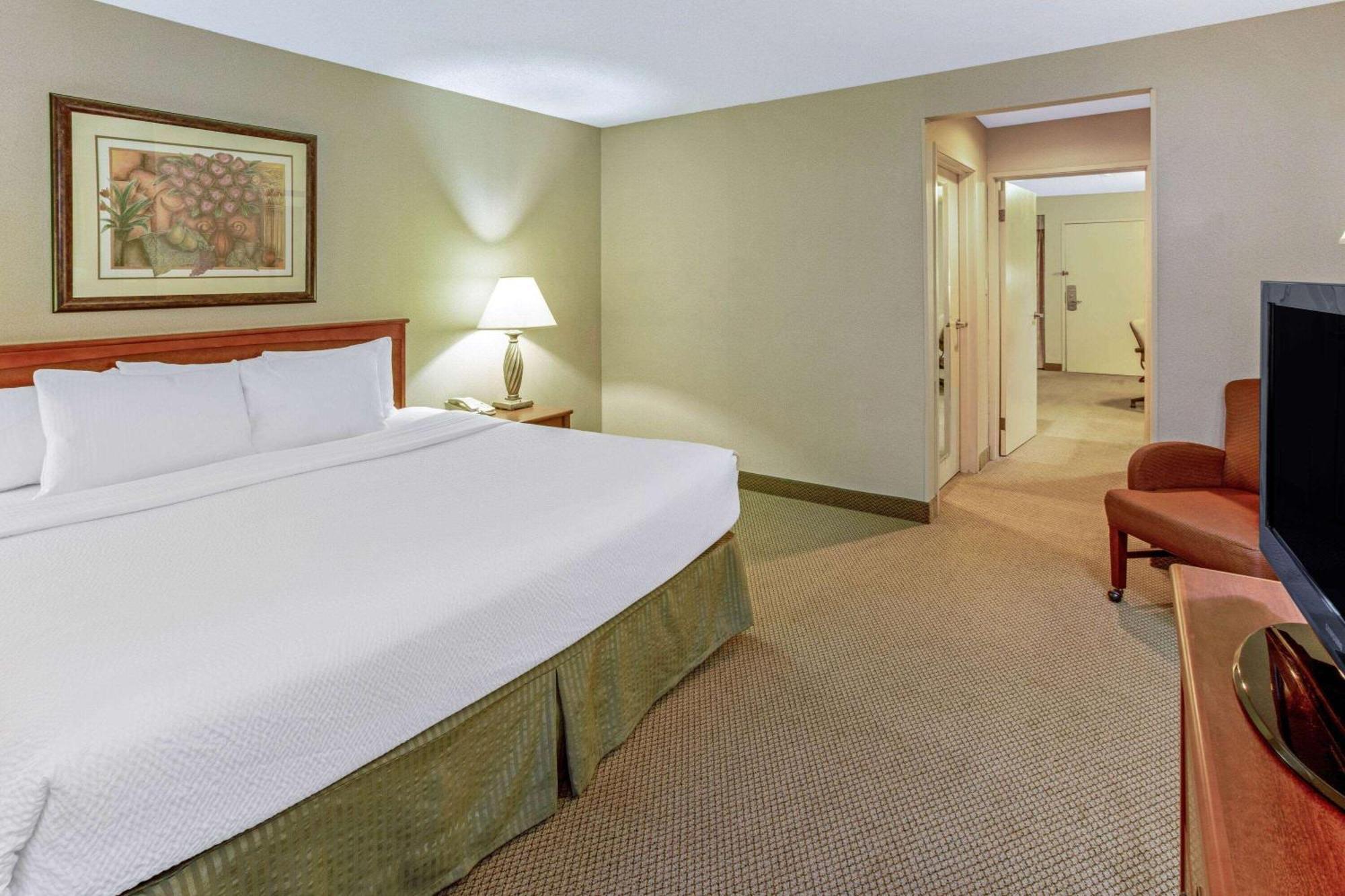 La Quinta By Wyndham Appleton College Avenue Hotel Ngoại thất bức ảnh